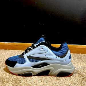 Dior runner worn twice in great condition